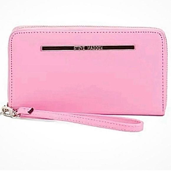 NWT- Steve Madden Large Zip Around Wallet/Wristlet in Fondant Pink. - Picture 1 of 8